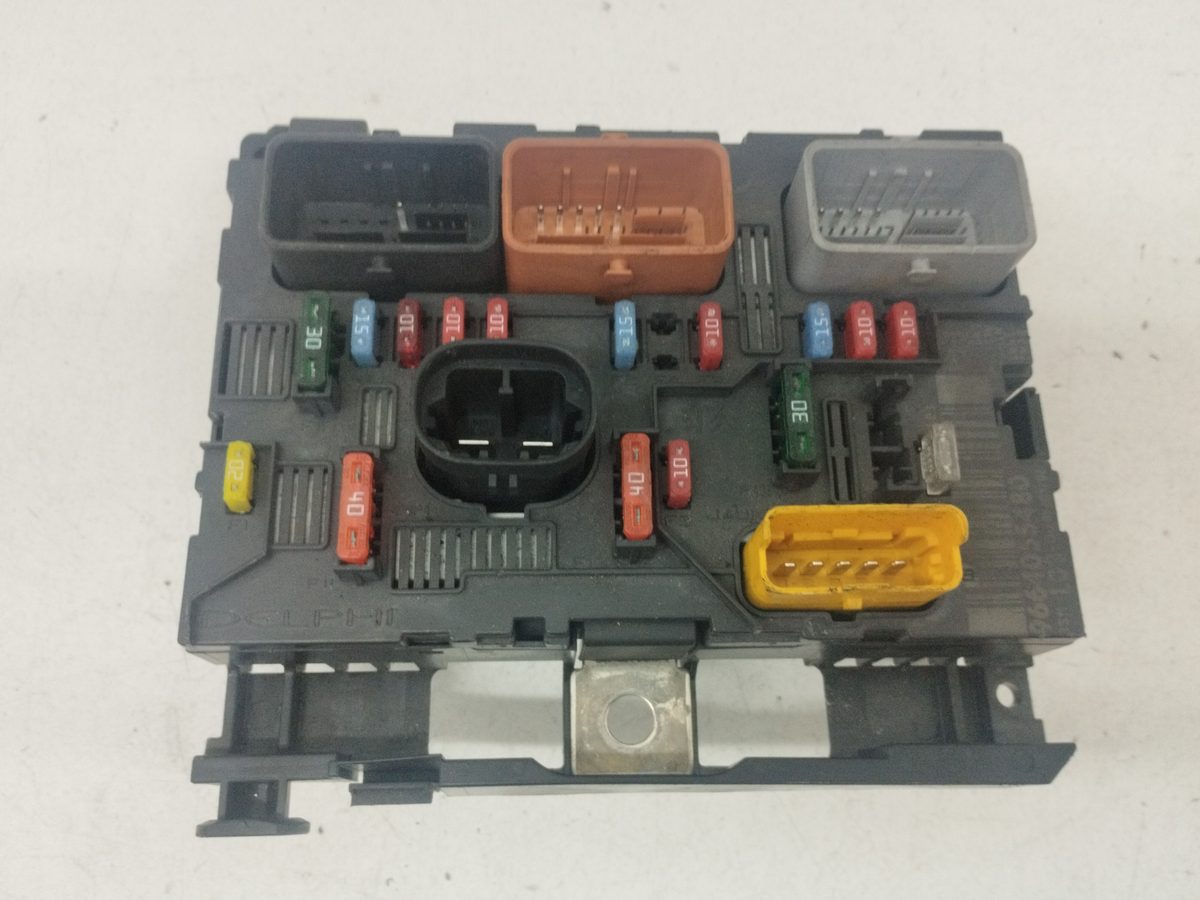 Caja Reles / Fusibles Citroën C2 2003-2010 Furio 1.4L 50kW 9664055480