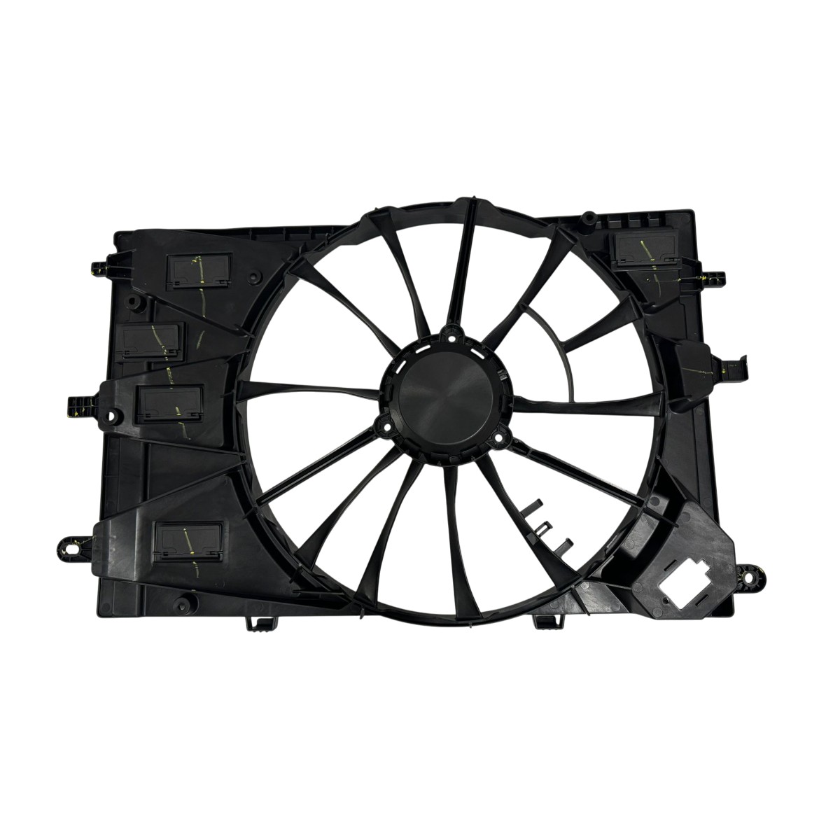 SOPORTE ELECTRO VENTILADOR *CHEVR TRACKER 2021/MONTANA 2023/