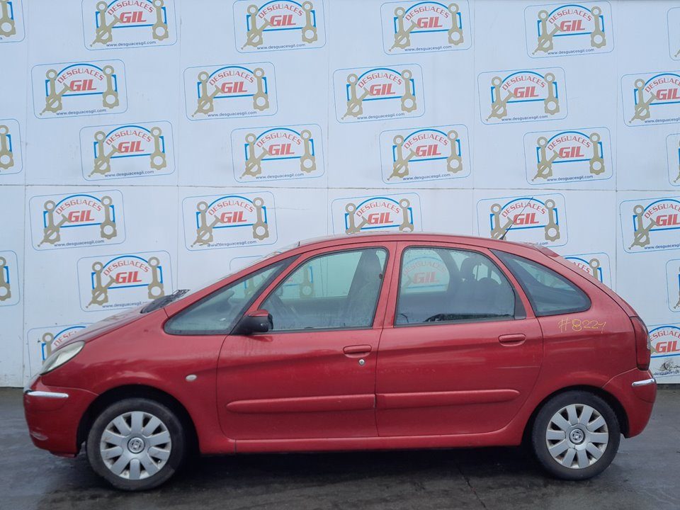 Caja Reles / Fusibles Citroën Xsara Picasso 1999-2011 2.0 HDi Exclusive 9643498880