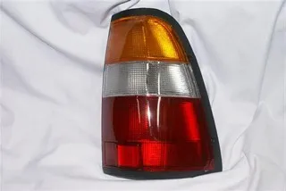 Faro trasero derecho