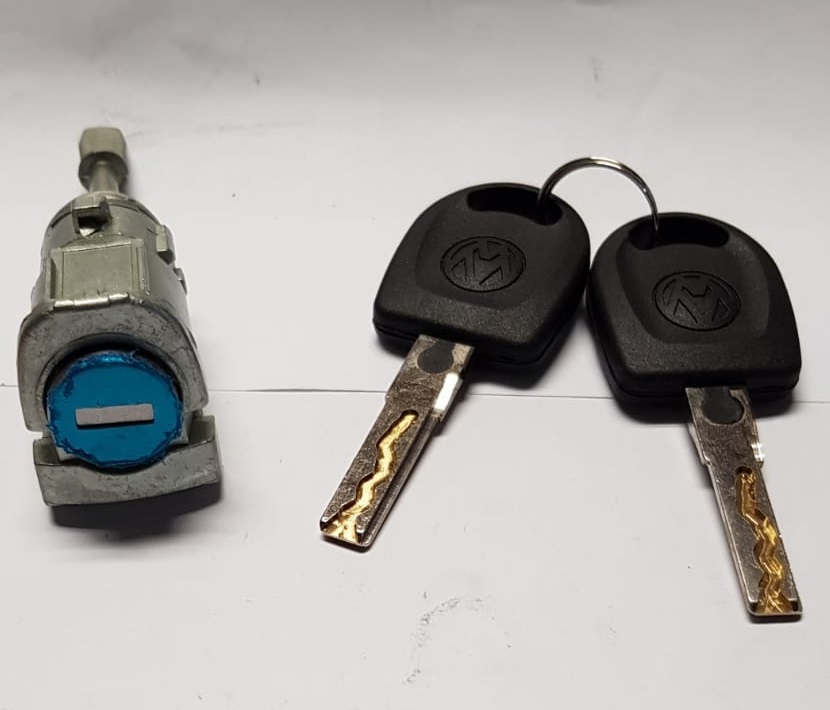 CILINDRO PUERTA IZQ VW GOL V 09 (B)