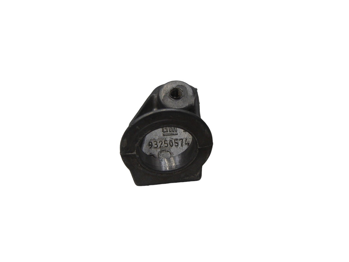SOPORTE DERECHO RADIADOR AIRE ACON CHEVROLET CORSA CLASSIC