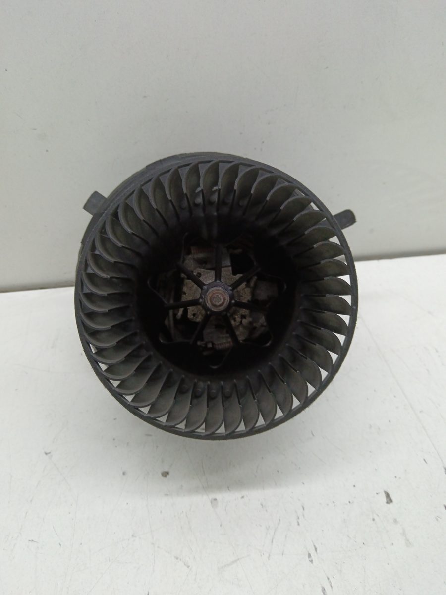 Motor Calefaccion Volkswagen Golf V Berlina (1K1) 2003-2008 Highline 1.6L 85kW 1K1819015