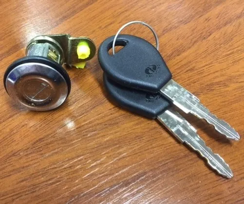 CILINDRO PUERTA DER SUBARU J10
