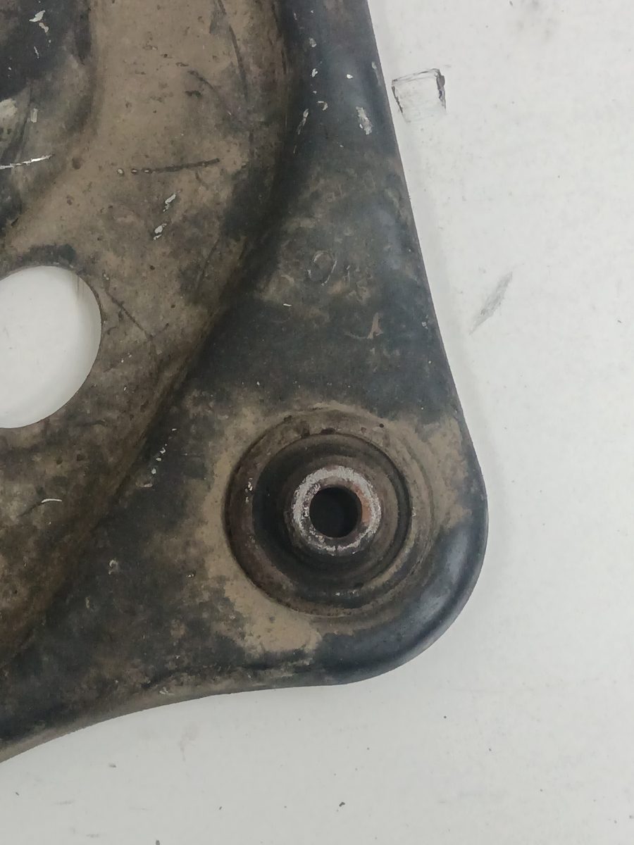 Parrilla De Suspension Inferior Delantera Izquierda Citroën C-elysée 2012-Actualidad