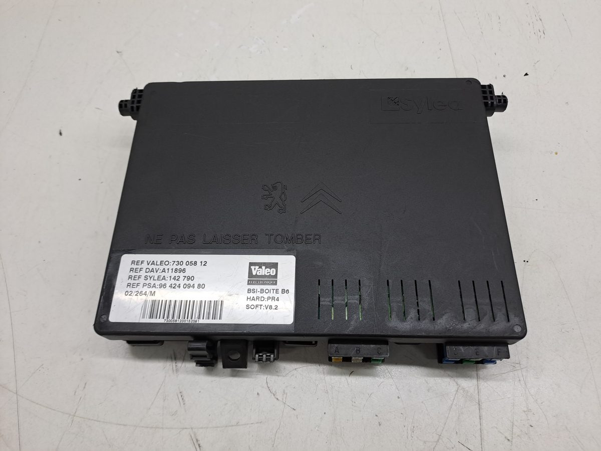 Caja Reles / Fusibles Citroën Xsara Picasso 1999-2011 2.0 HDi Exclusive 9642409480