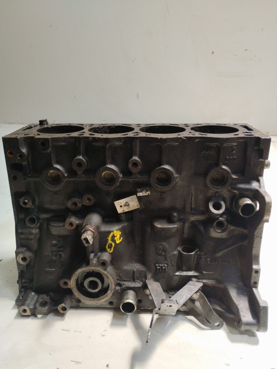 Block Peugeot 406 Berlina (S1/S2) 1995-2005 2.1 Turbodiesel CAT 2.1L 80kW P8C