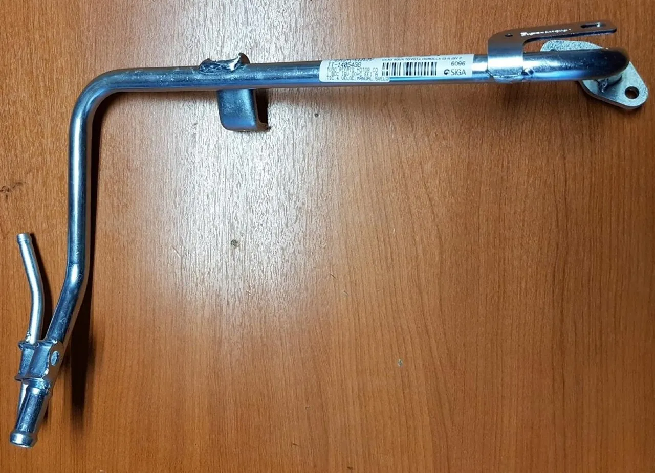 Tubo de agua Toyota Corolla (by-pass)