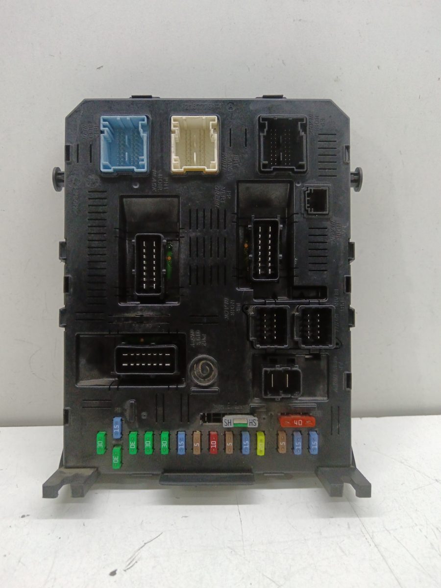 Caja Reles / Fusibles Citroën C4 Coupe 2004-2011 1.6 16V HDi 1.6L 66kW 216761594