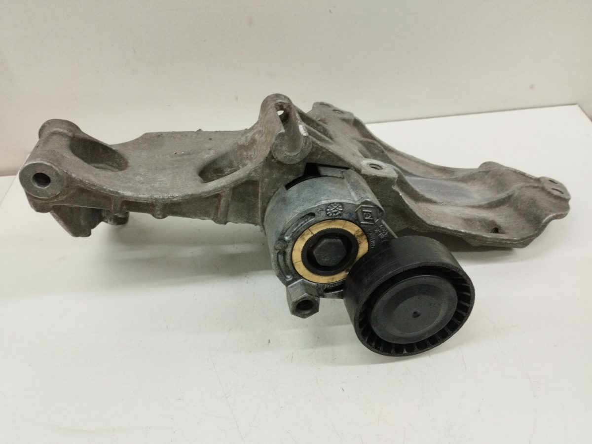 Soporte Alternador Renault Megane Ii Berlina 5p 2002-2009 Confort Authentique 8200327134