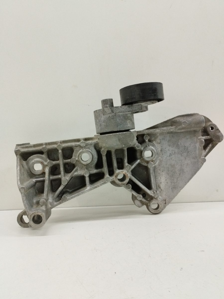 Soporte Alternador Renault Megane Ii Berlina 5p 2002-2009 Confort Authentique 8200327134