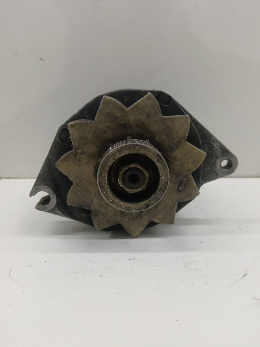 Alternador Peugeot 205 Berlina 1983-1998 1,1 1.1L 44kW 2105761