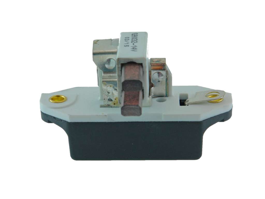 REGULADOR ALTERNADOR BOSCH FI/FO/GM/VW 12V. COLECTOR 28MM