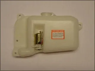 TANQUE L/PARABRISA NISSAN D21