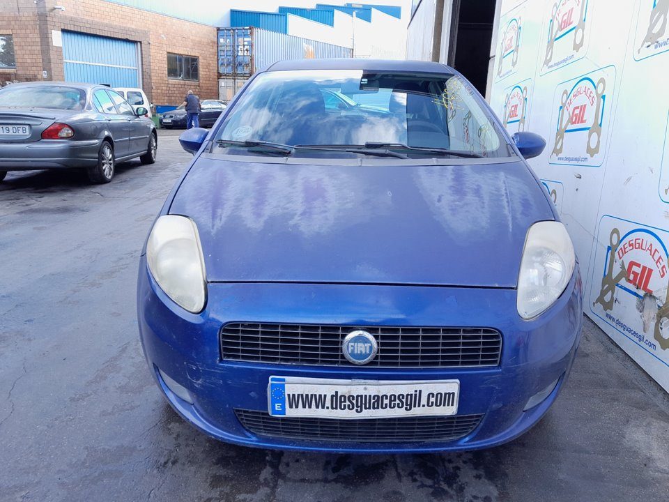 Faro Caminero Izquierdo Fiat Grande Punto (199) 2005-2012 Multijet Active (55kW)