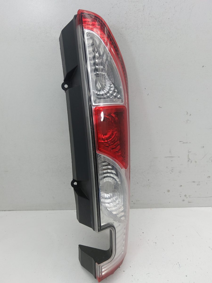 Farol Trasero Derecho Exterior Renault Kangoo 2008-Actualidad Diesel
