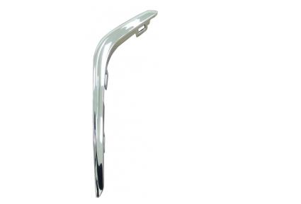 Moldura de paragolpe delantero cromada