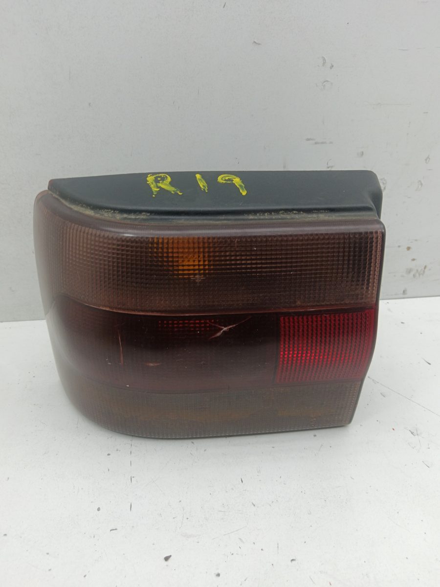 Farol Trasero Izquierdo Exterior Renault 19 Hatchback (B/C53) 1988-Actualidad