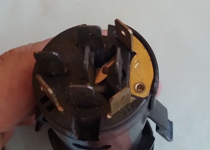 Llave Aire Acondicionado Ford Sierra