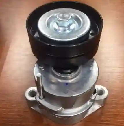 Tensor de correa de accesorios