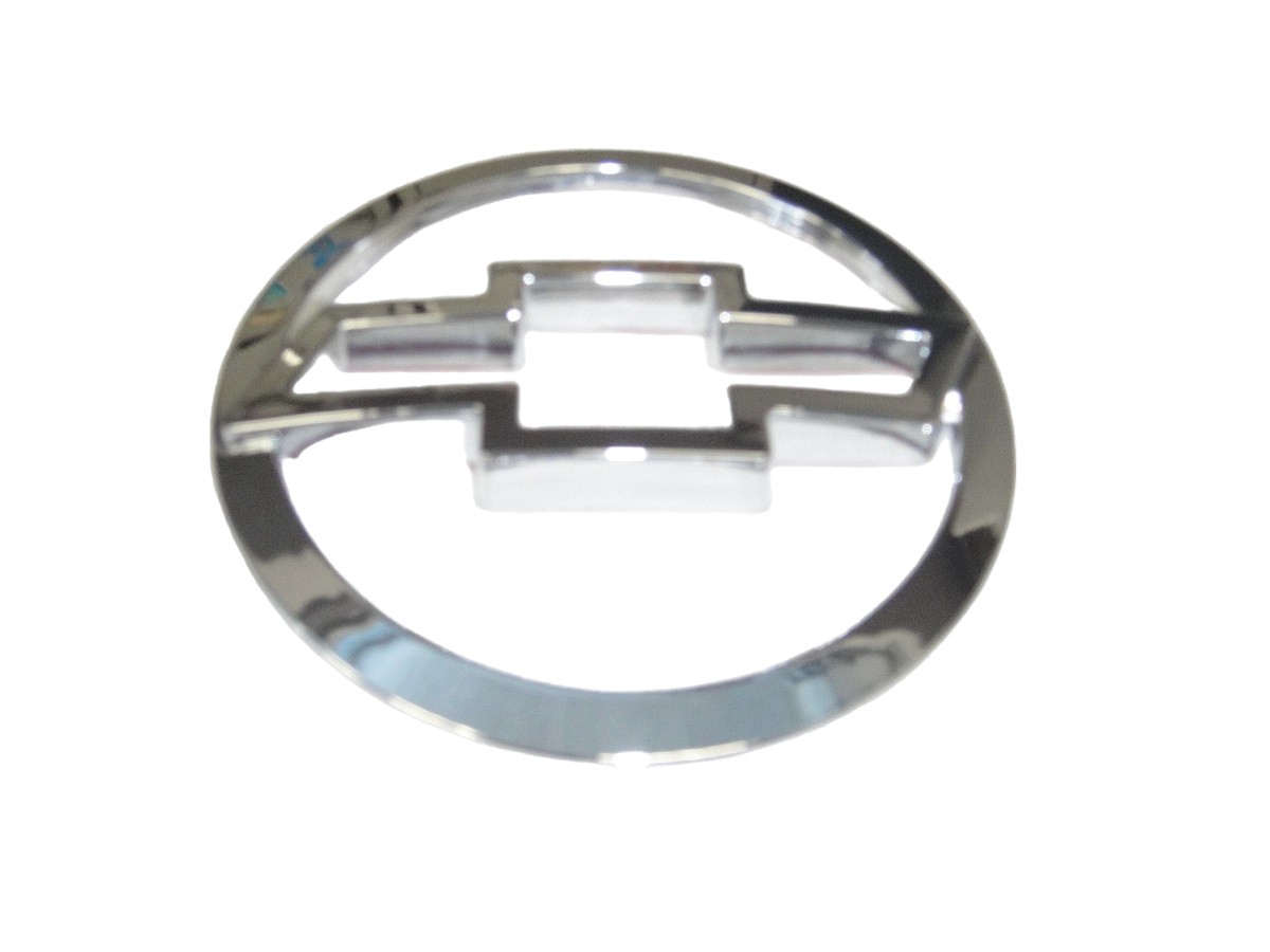 EMBLEMA PORTON TRASERO CHEVROLET MONTANA 2004/2010