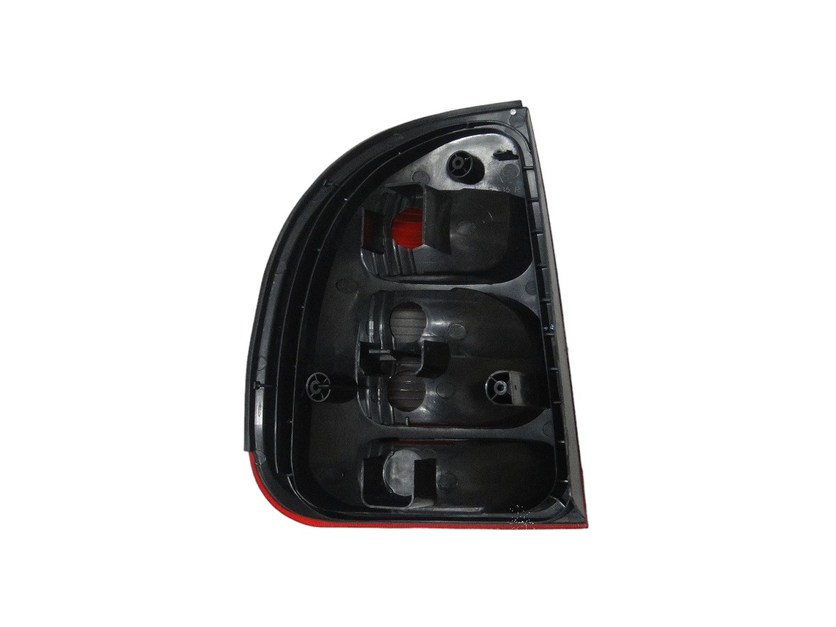 FAROL TRASERO DERECHO CHEVROLET CORSA SEDAN 2000/2009