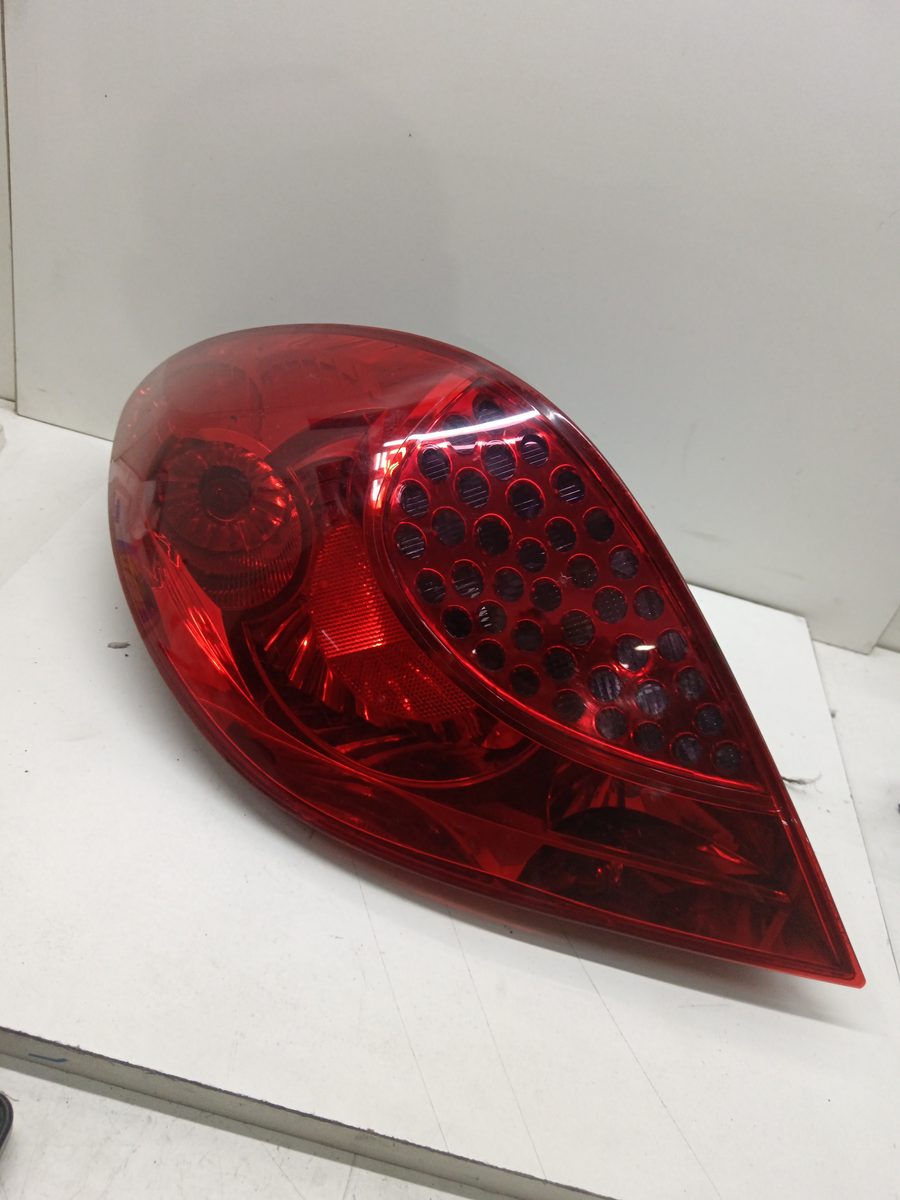 Farol Trasero Derecho Exterior Peugeot 207 2006-2012 X-Line VP5PFX13N004AA