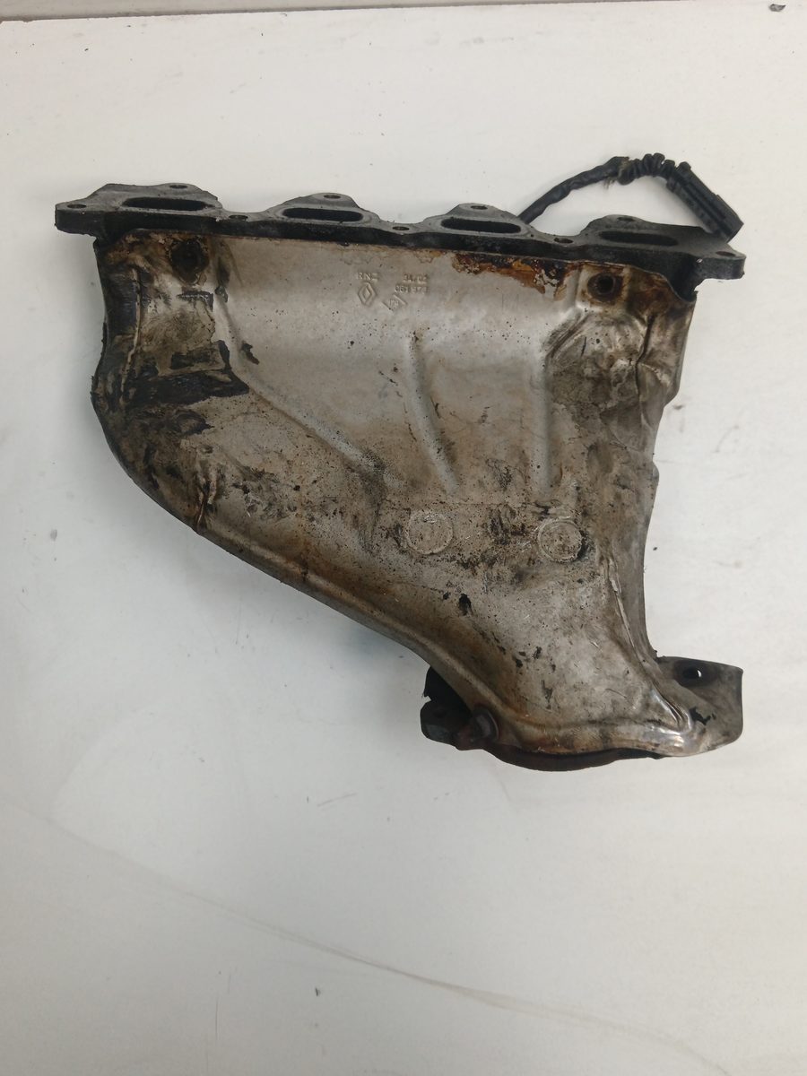 Multiple Escape Renault Megane Ii Berlina 5p 2002-2009 Confort Authentique 1.6L 83kW