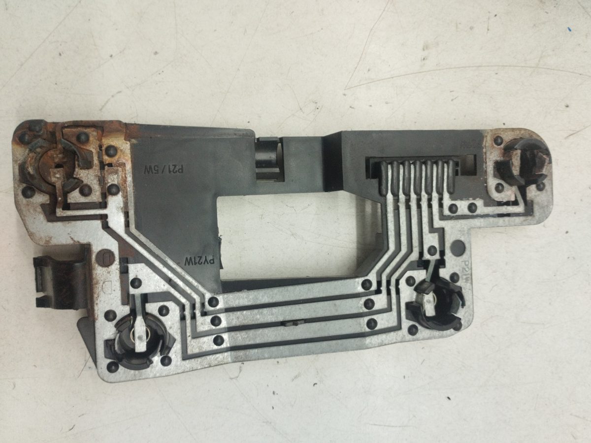 Porta Lampara Trasero Derecho Citroën Saxo 1996-2000 Seduction 2530