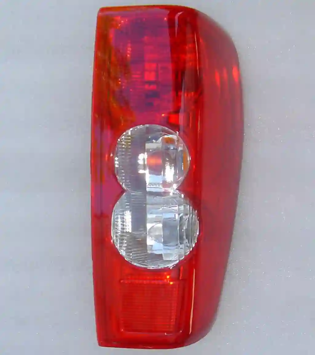 Faro trasero derecho