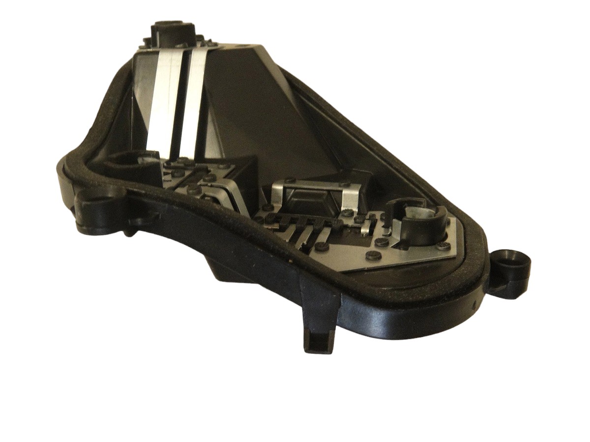 PORTA LAMPARA FARO TRAS DERECHO CHEVROLET PRISMA 2011/2016