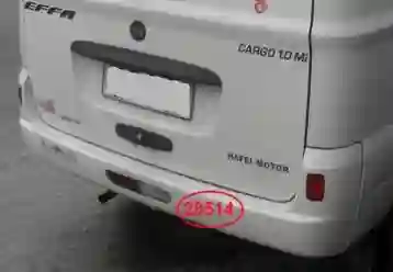 Paragolpes trasero