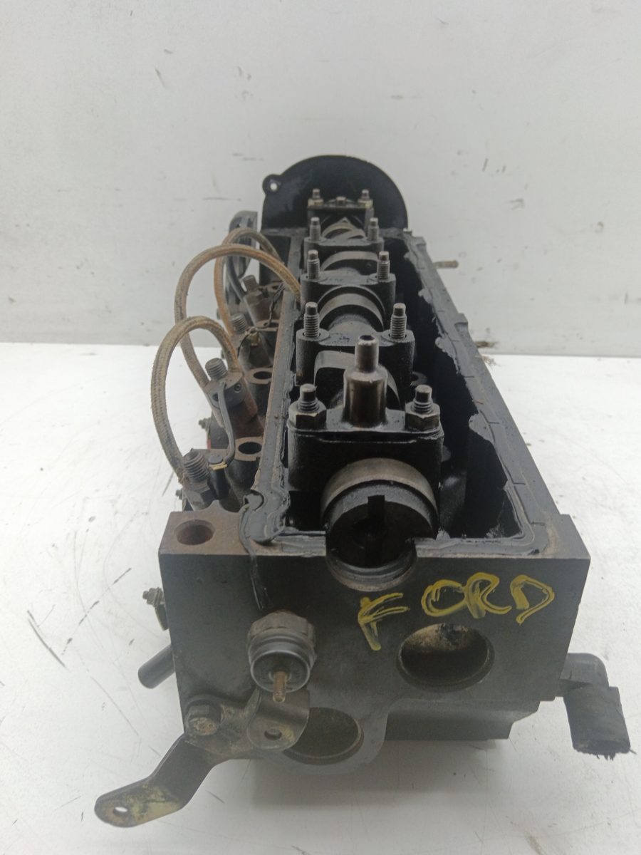 Tapa De Cilindros Ford Escort Berl./turnier 1995-2000 CLX Berlina 1.8L 44kW