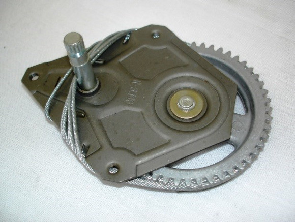 MAQUINA ALZA CRISTAL DERECHA CHEVROLET GM C10/D20
