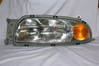 Faro delantero derecho Ford Fiesta 1996-1999 ámbar