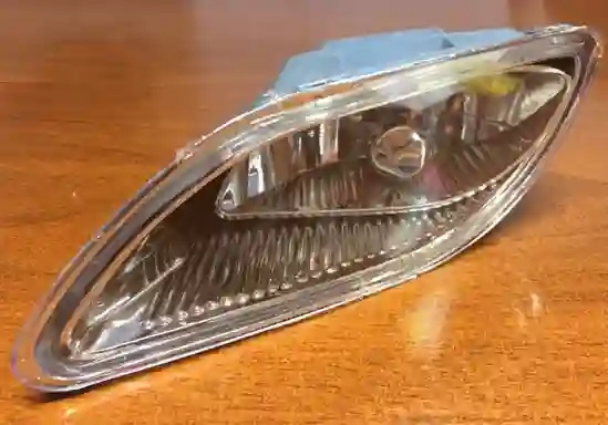 Faro delantero izquierdo