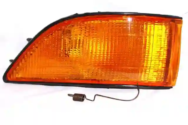 Faro delantero izquierdo