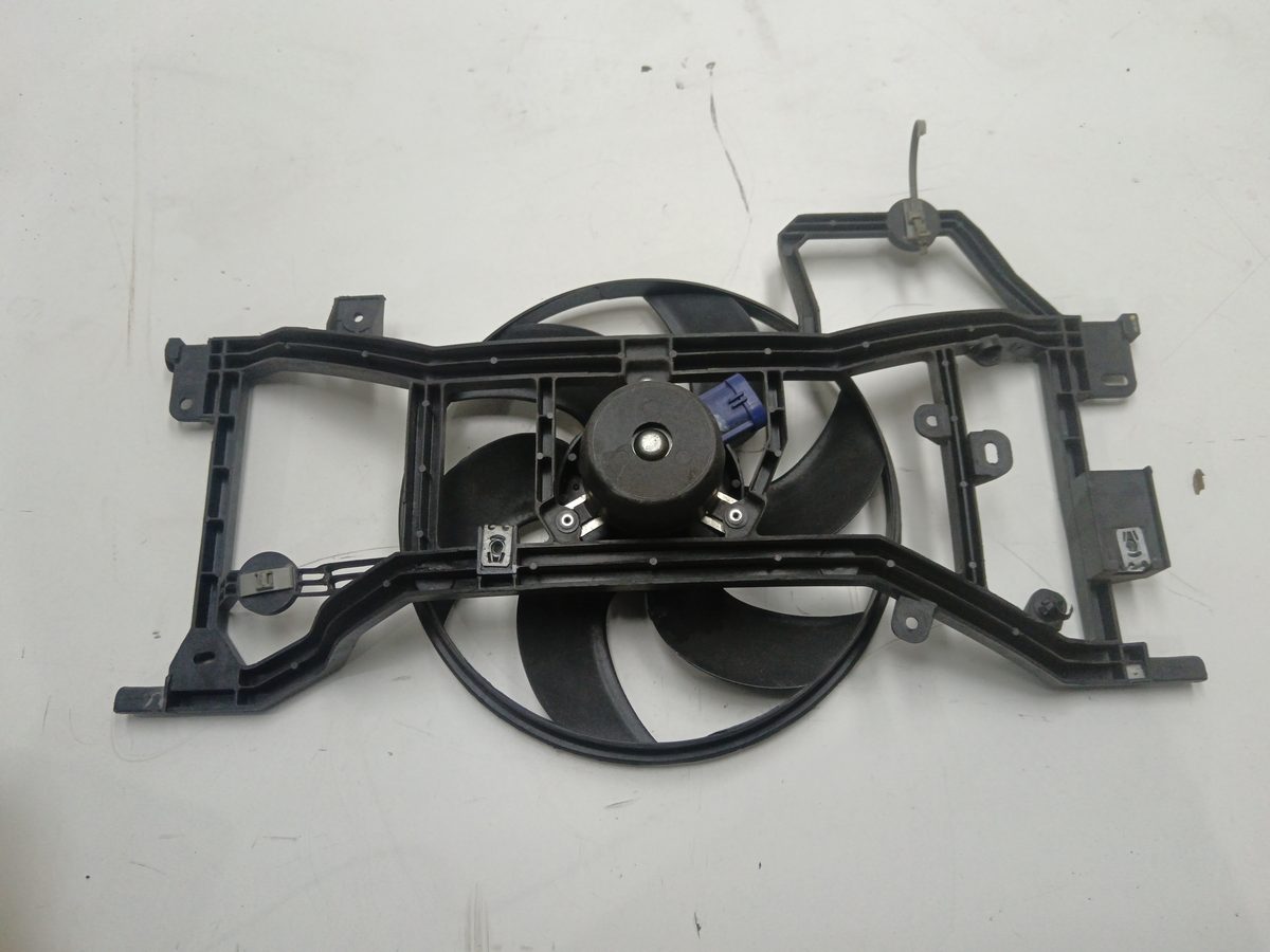 Electroventilador Aire Acondicionado Renault Sandero 2012-Actualidad Laureate 1.5L 66kW