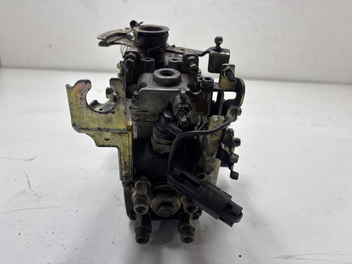 Bomba Inyeccion Nissan Vanette Cargo (HC23) 1995-Actualidad Familiar (8 asientos)