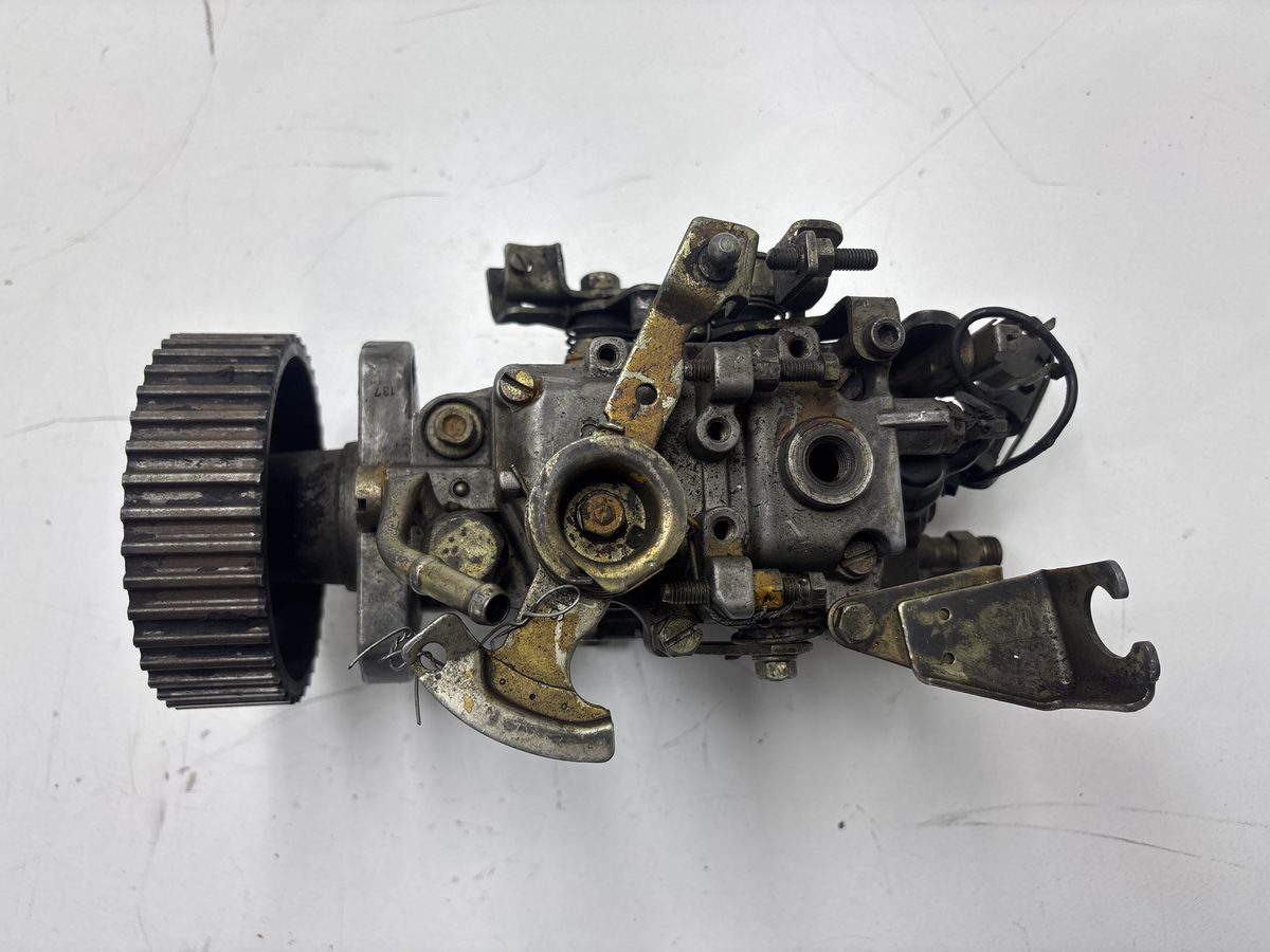 Bomba Inyeccion Nissan Vanette Cargo (HC23) 1995-Actualidad Familiar (8 asientos)