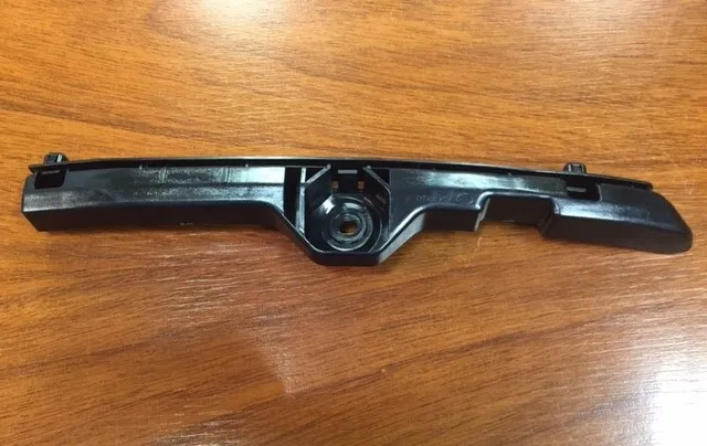 Soporte de paragolpes delantero derecho