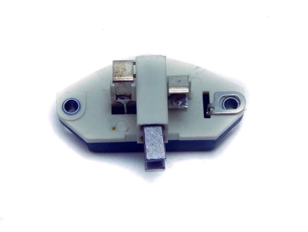 REGULADOR ALTERNADOR BOSCH 24V. CAMPO 2A. MAX