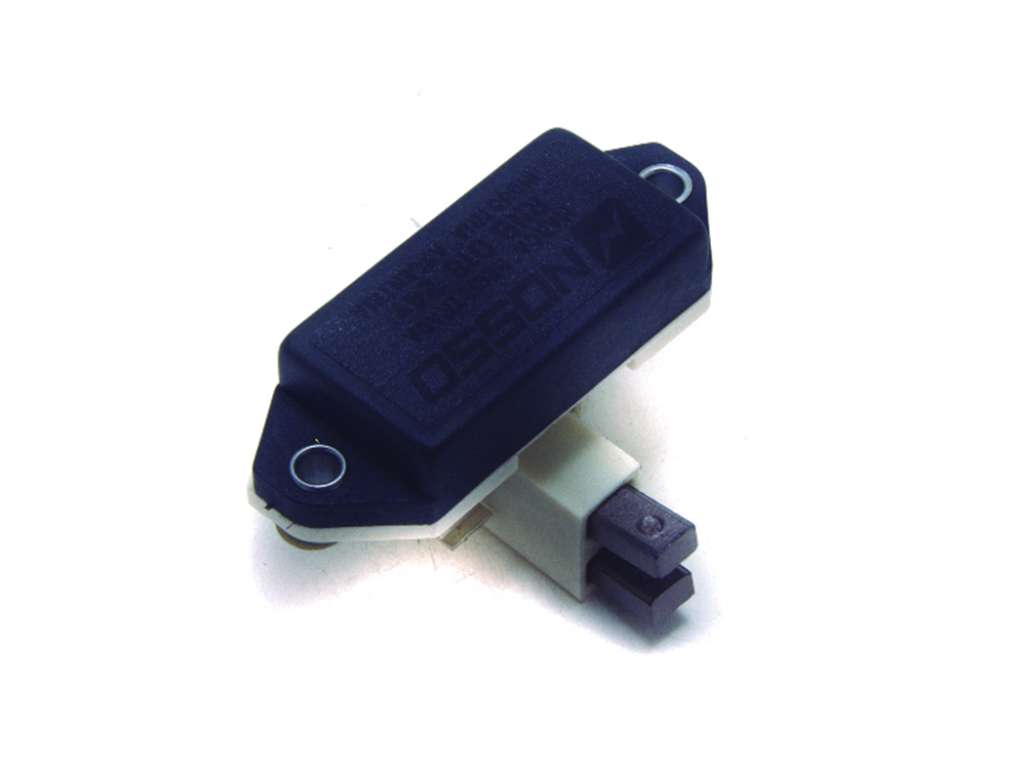 REGULADOR ALTERNADOR BOSCH 24V. CAMPO 2A. MAX