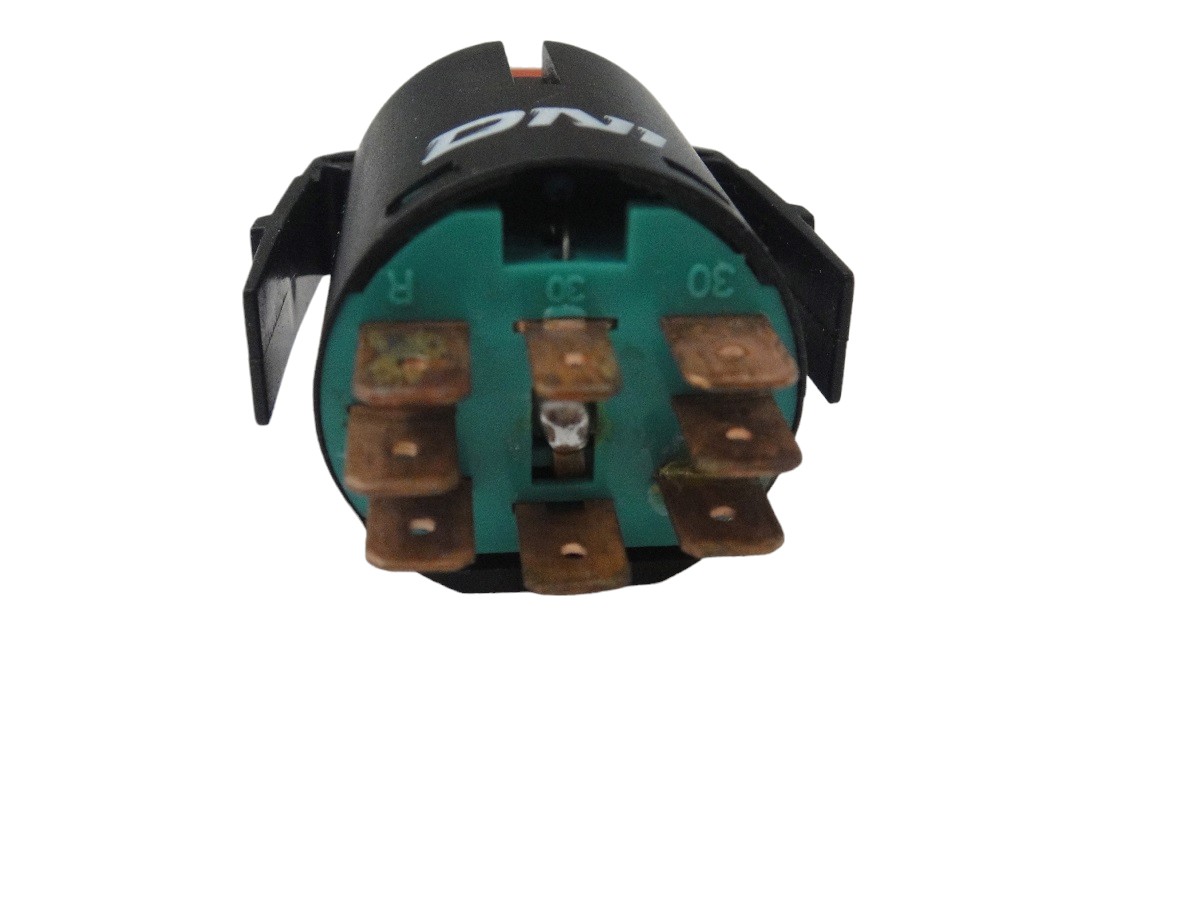 INTERRUPTOR LUZ EMERGENCIA CHEVROLET MONZA/MEGA 83/92