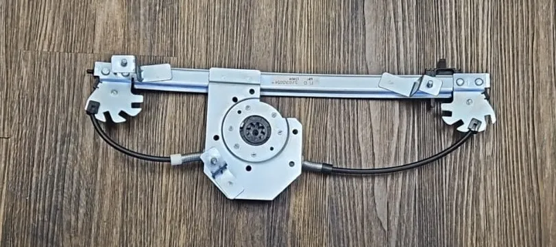 LEVANTACRIS DEL IZQ FIAT MOBI-STRADA (ELE-S/MOTOR)