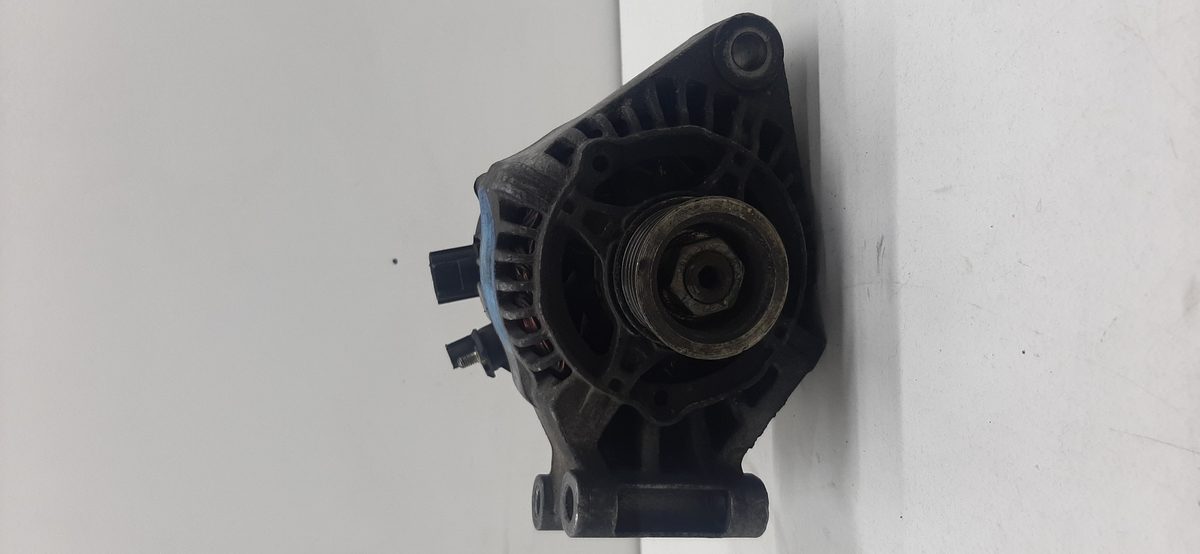Alternador Ford Focus Turnier (CAK) 1998-2004 Ambiente 1.6L 74kW 63321679