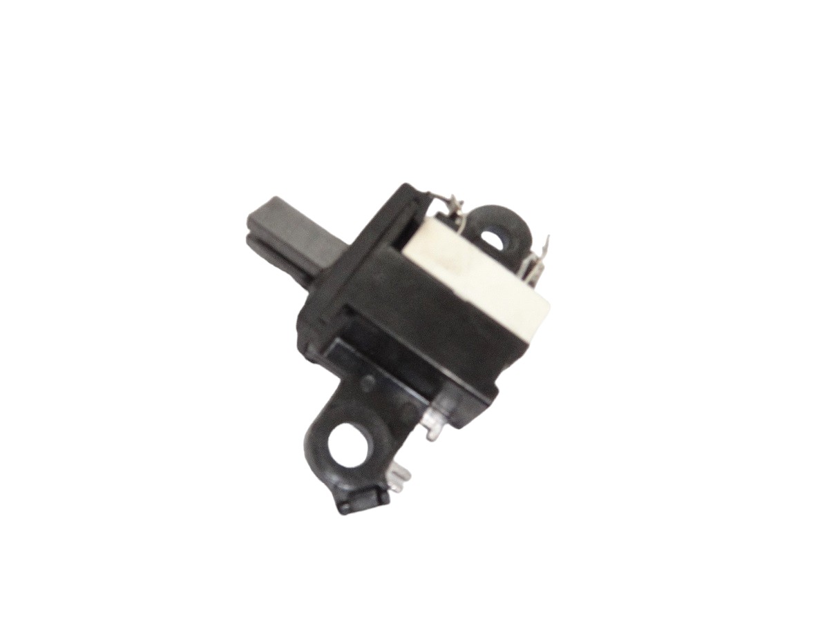 PORTA CARBONES ALT*IS 4JG2 5-90/NKR 4JB1