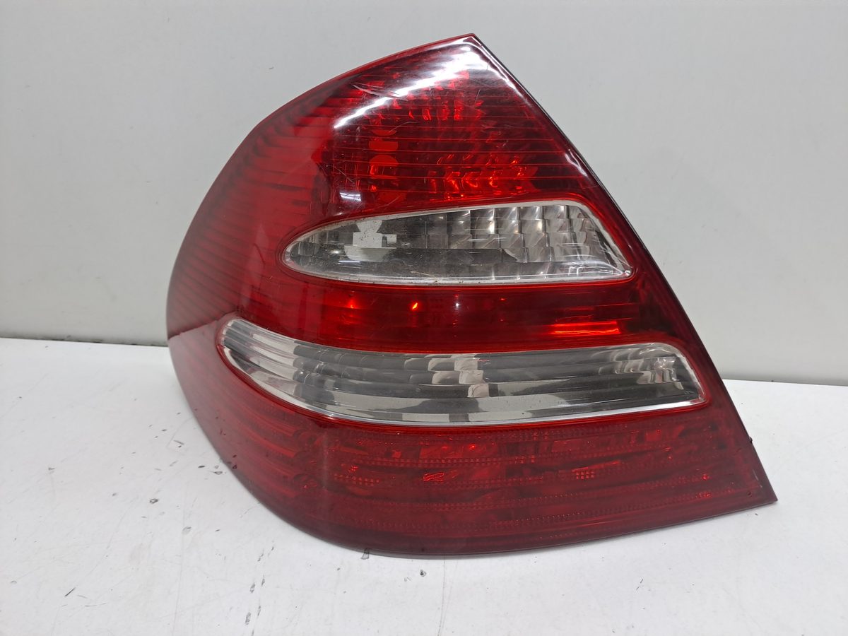 Farol Trasero Izquierdo Exterior Mercedes-Benz Clase E (W211) Berlina A2118200364