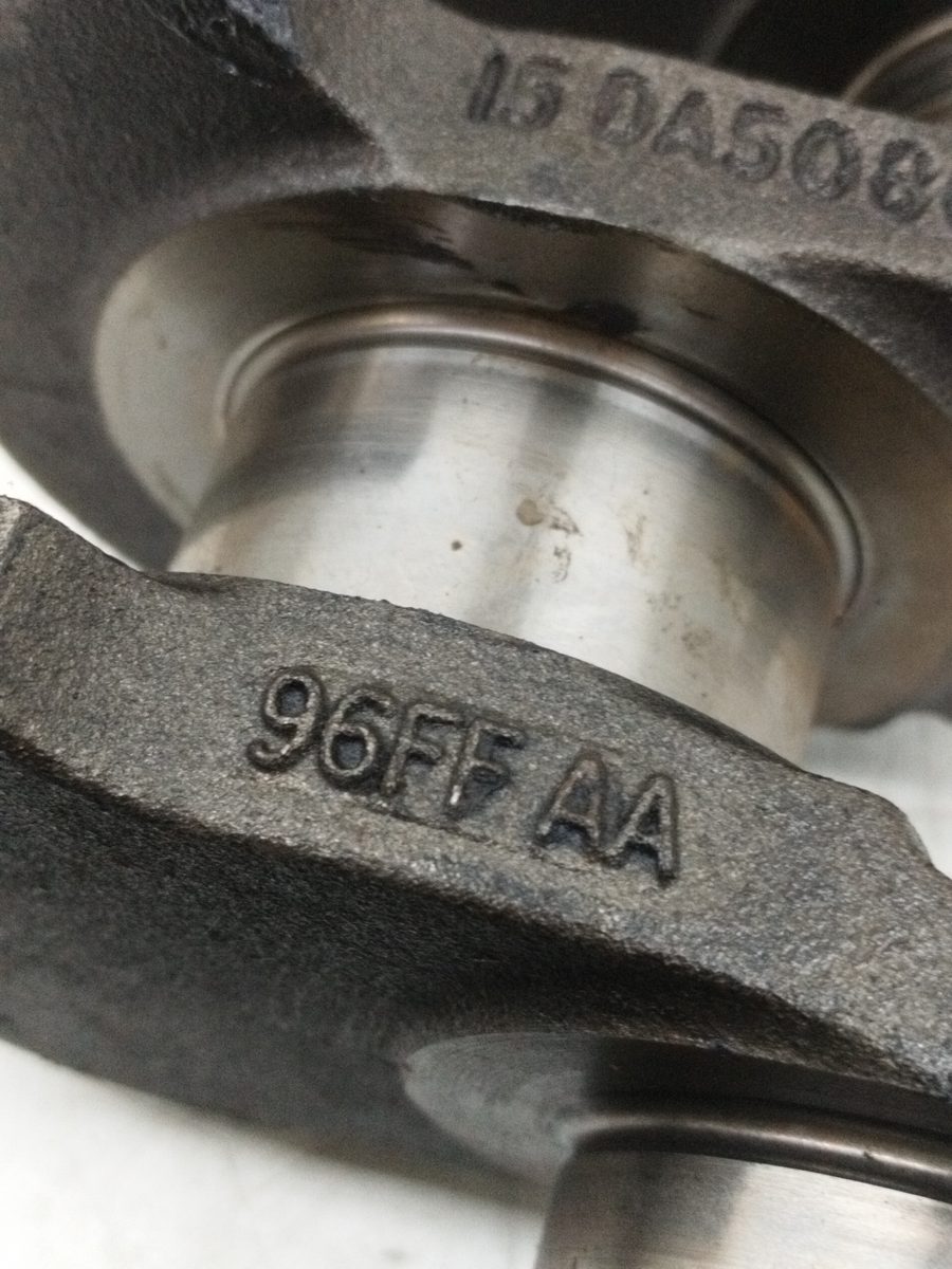 Cigueñal Ford Mondeo Berlina/familiar (FD) 1993-1996 GLX Berlina 1.8L 65kW 96FFAA