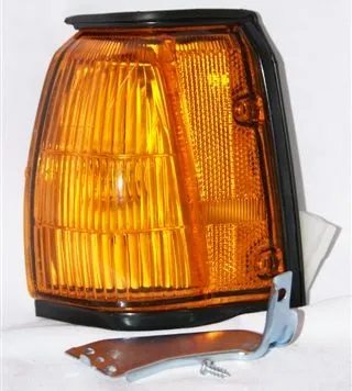 Faro delantero izquierdo Nissan Sunny B12